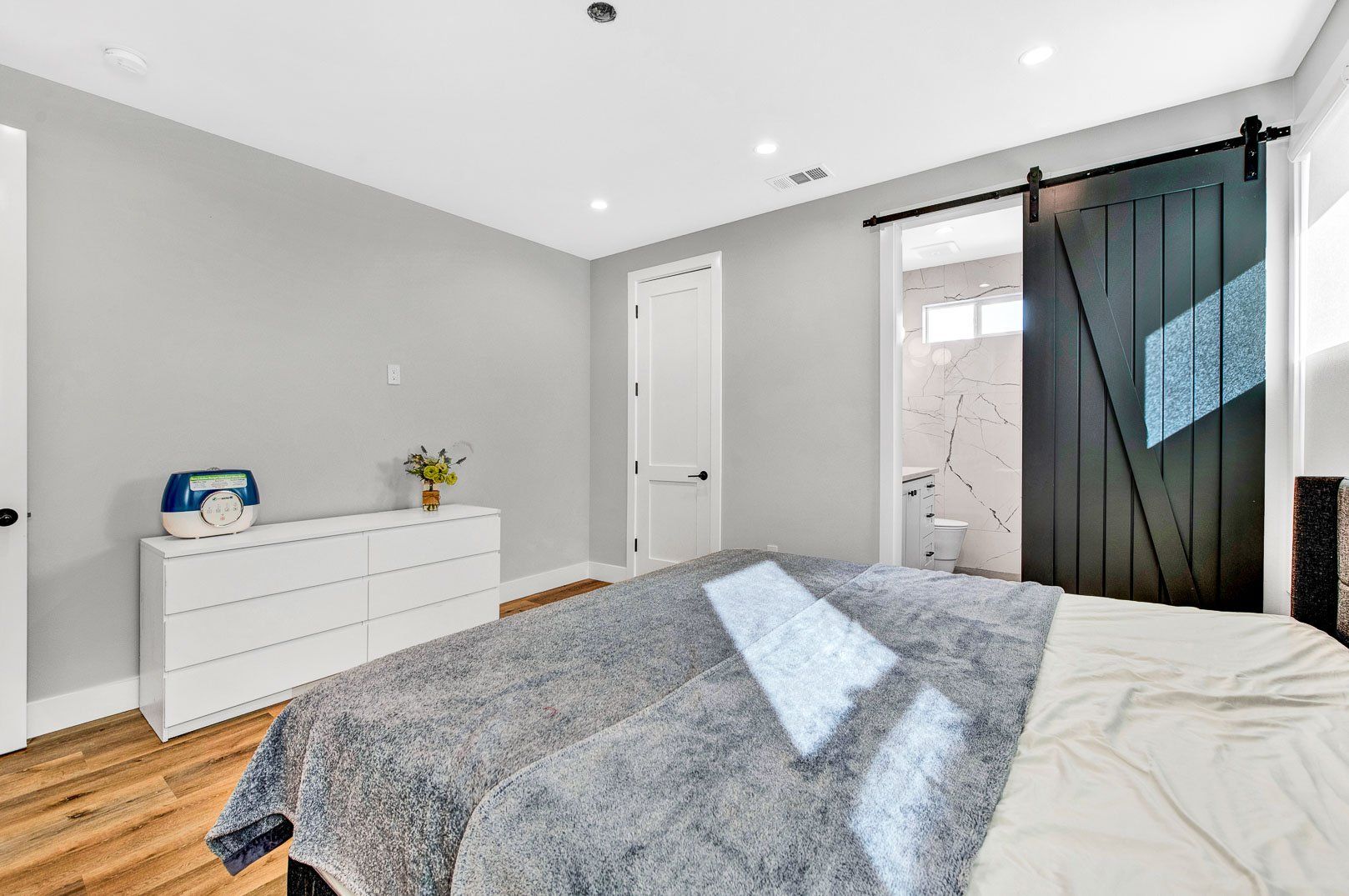 oasis bedroom