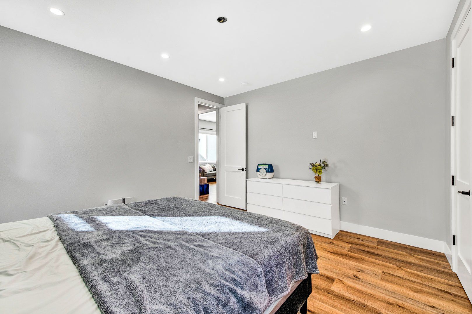 oasis bedroom