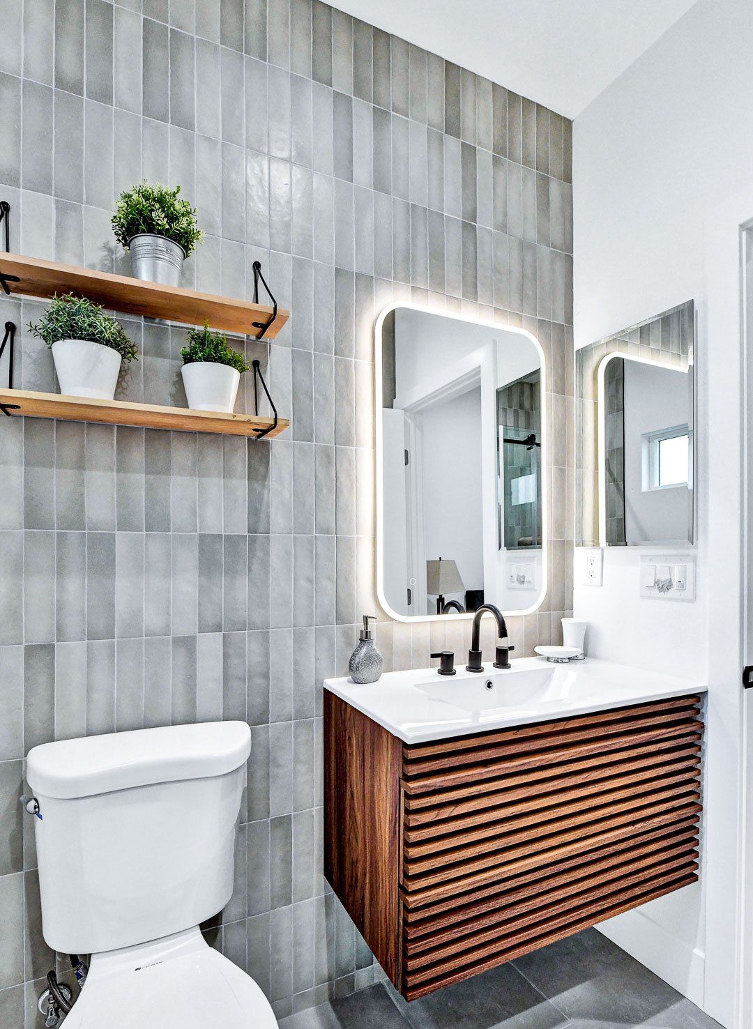 Jan Marie bathroom