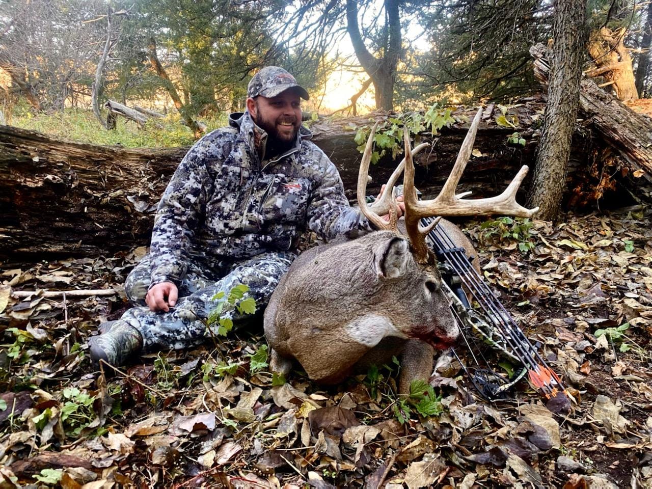 Deer Hunting The Roost Outfitter in Nebraska