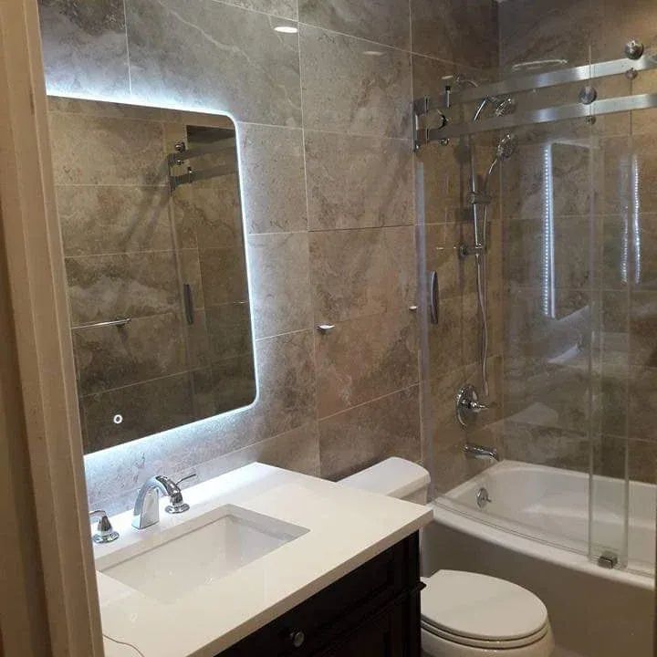 A bathroom with a sink