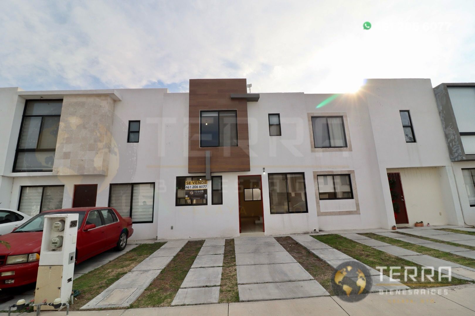 VENTA Casa Equipada, buena orientación con respecto al solen Cto Imperial, Fracc. Alteza Celaya,Gto.