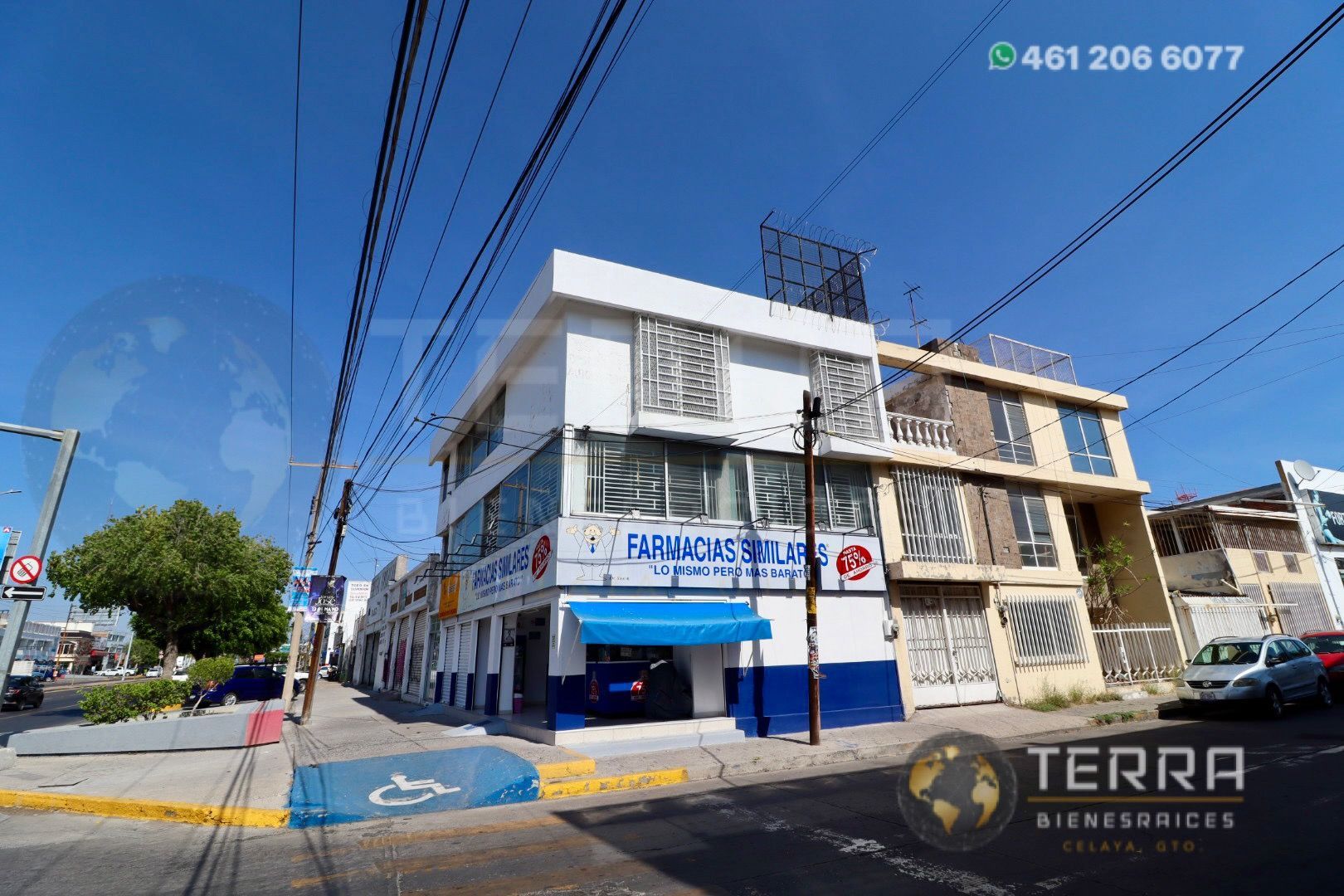 RENTA EDIFICIO EN EL BOULEVARD DE CELAYA GTO. ESQUINA PLAN DE AYUTLA SUPER BIEN UBICADO