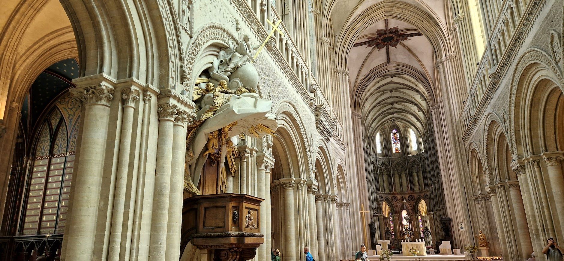 Kathedraal Bayeux binnen