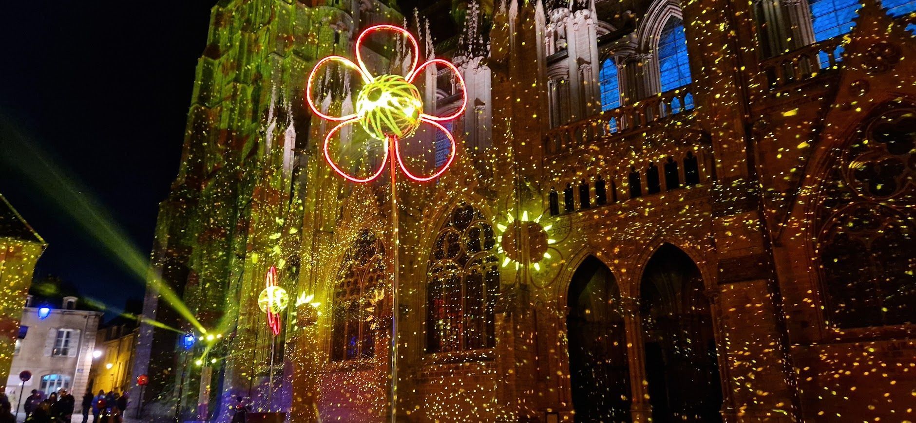 Kathedraal Bayeux verlichting 