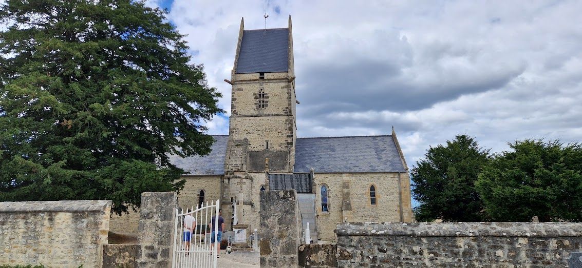 Kerk Angoville Wo 2