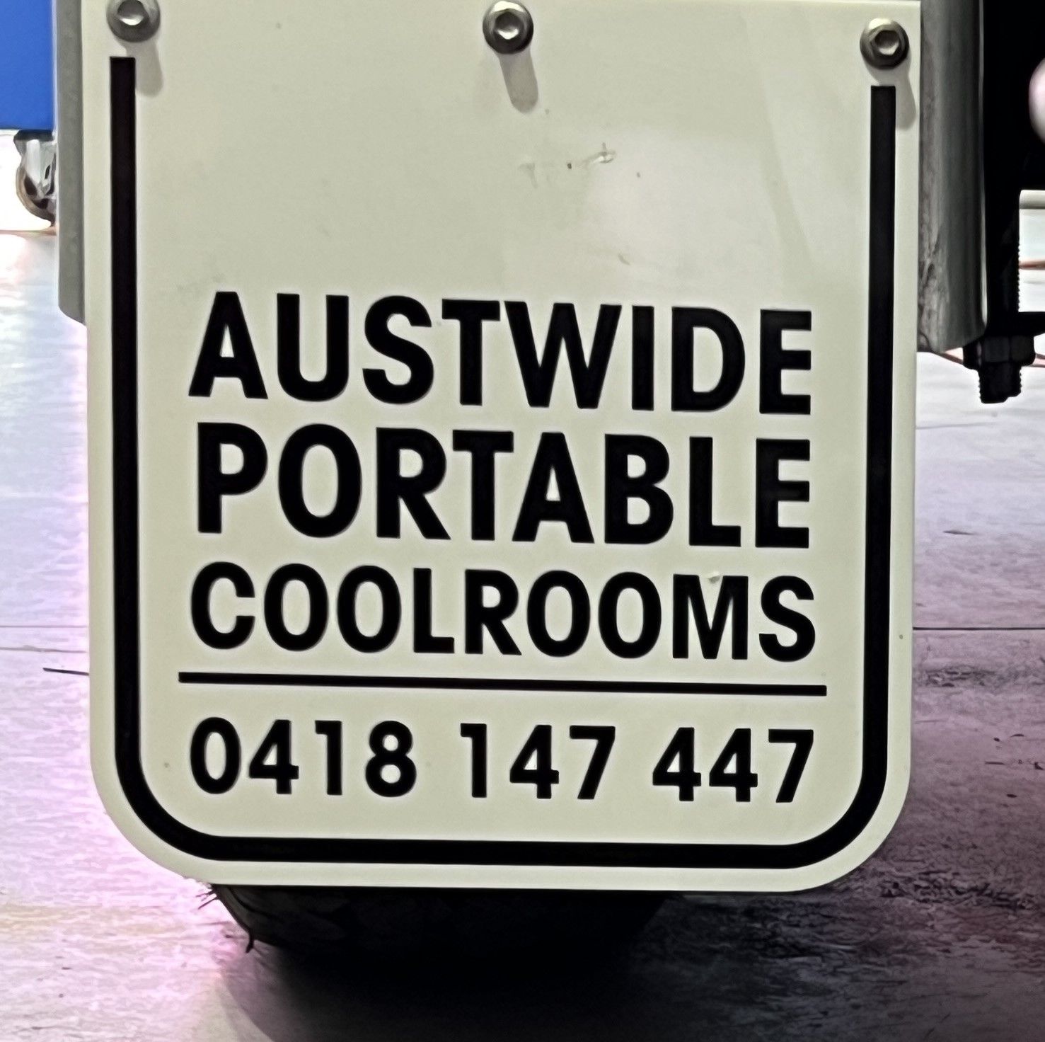 Mud guard accessory for portable coolrooms