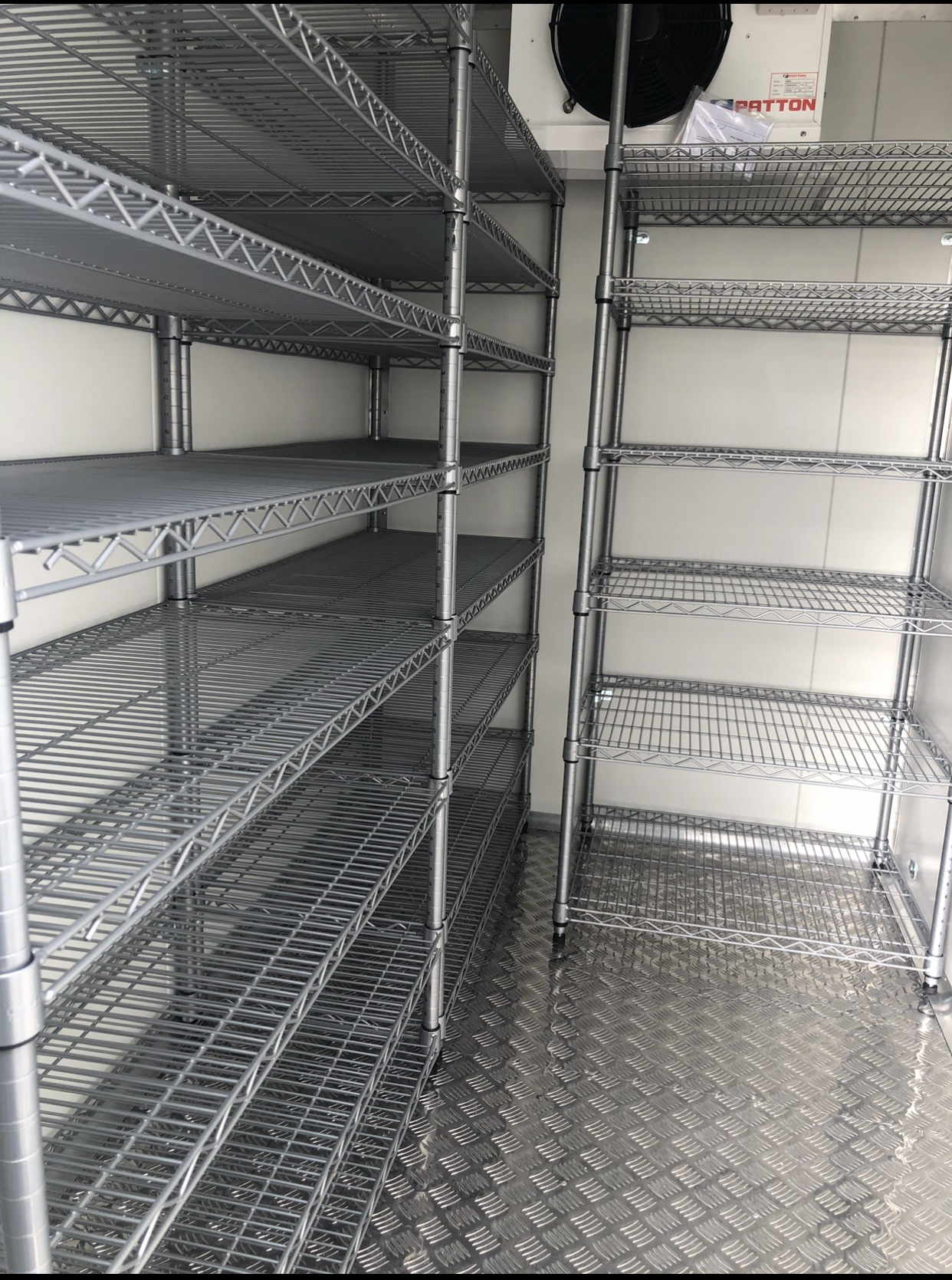market coolroom servery shelving