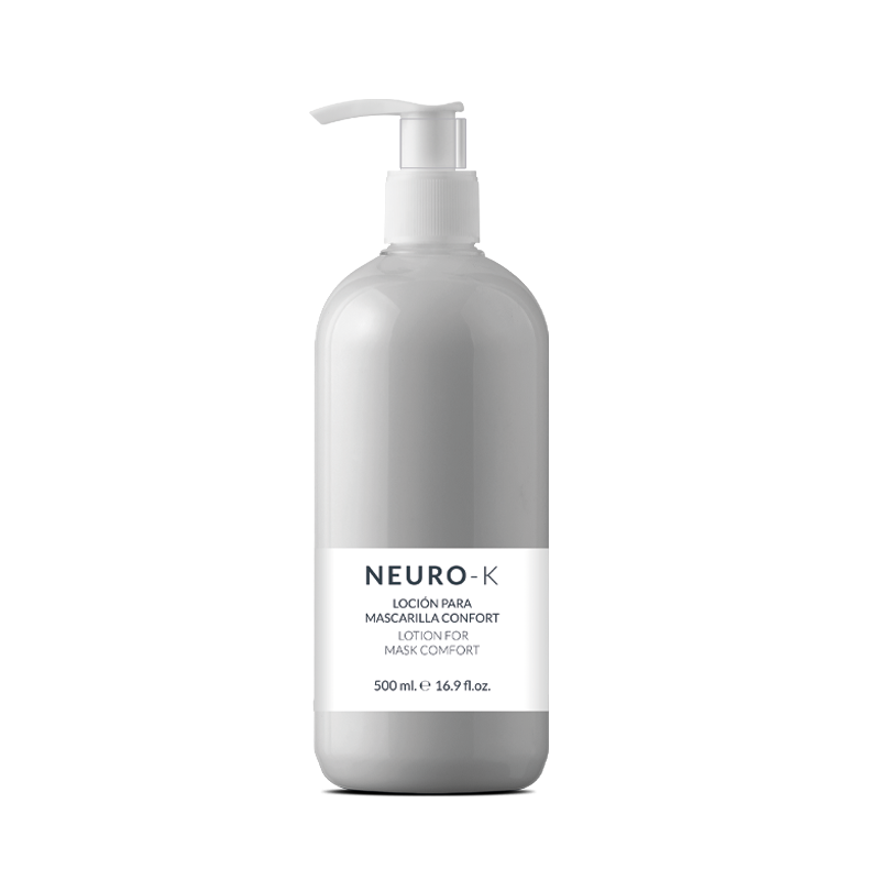 Flacone con dosatore a pompa grigio di lozione mani NEURO-K su sfondo bianco.