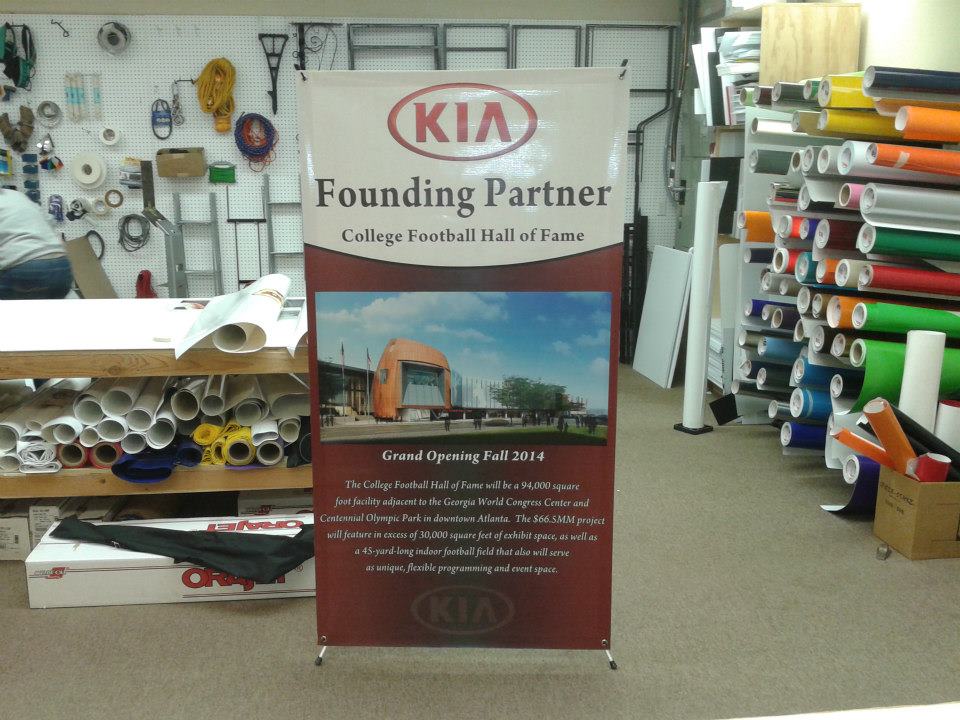 Kia Banner — Auburn, AL — Advanced Graphics