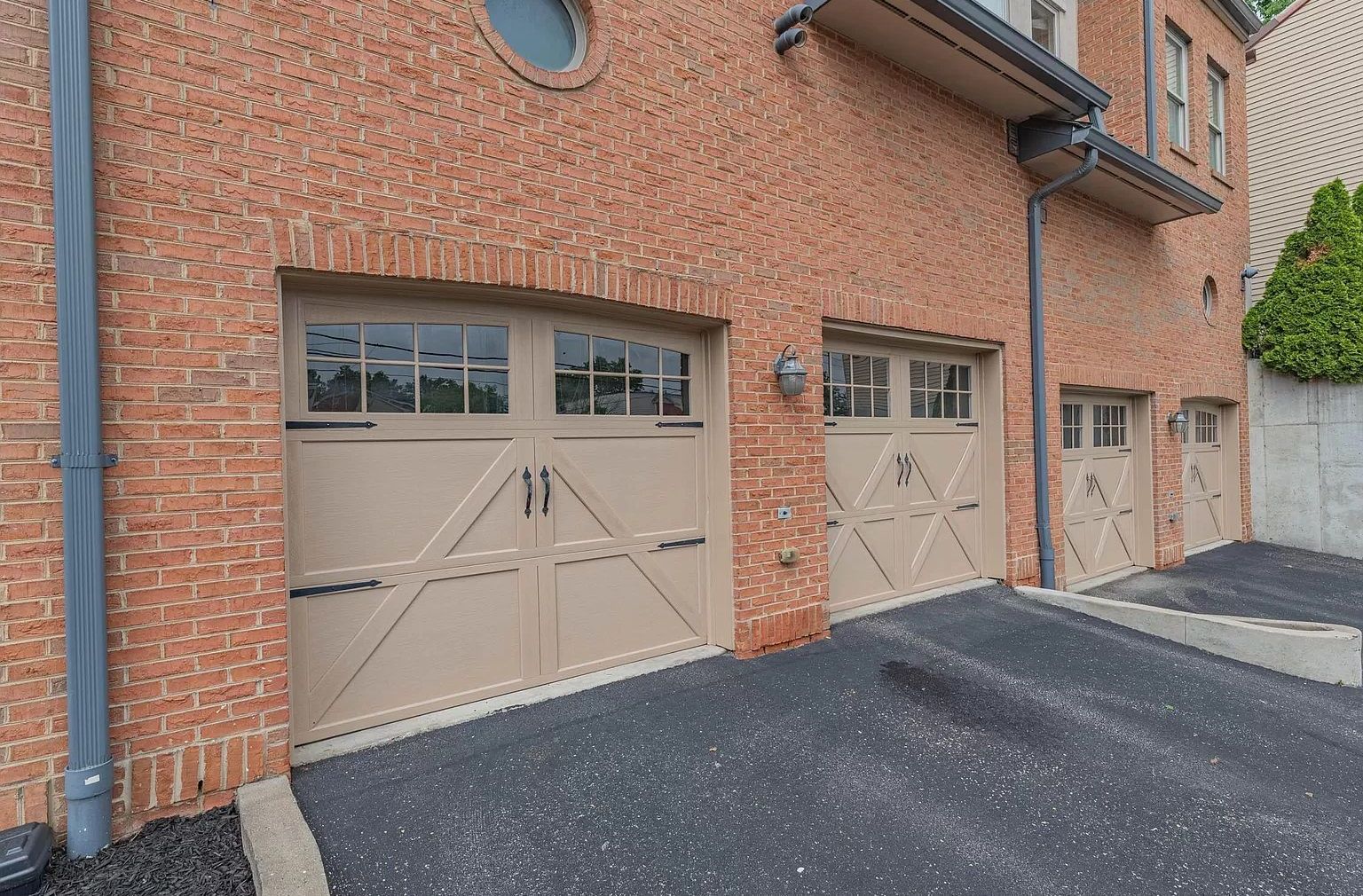 Southgate Townhomes - garage door