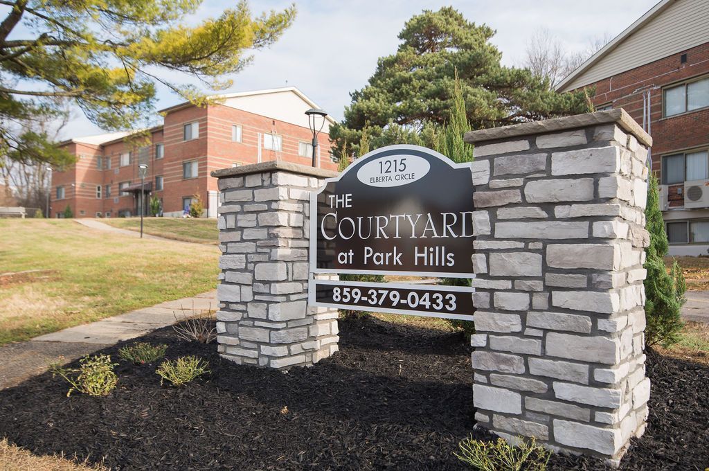 The Courtyard at Park Hills - Sign