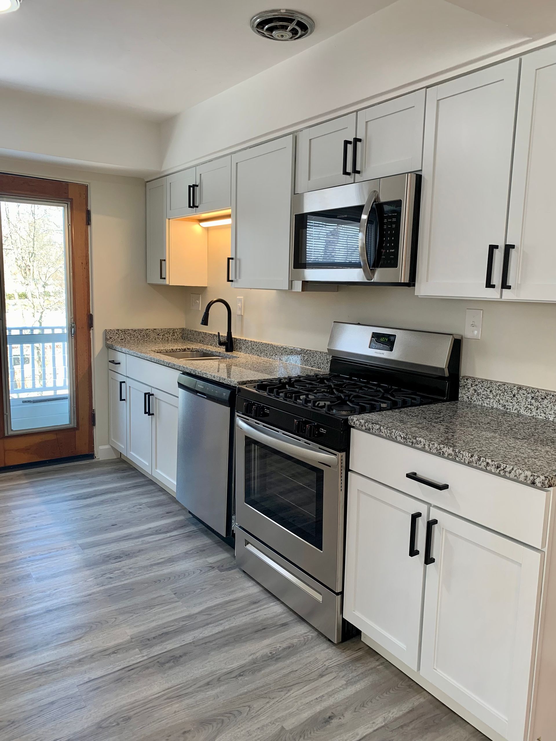 66-burdsall-avenue - Kitchen Appliances