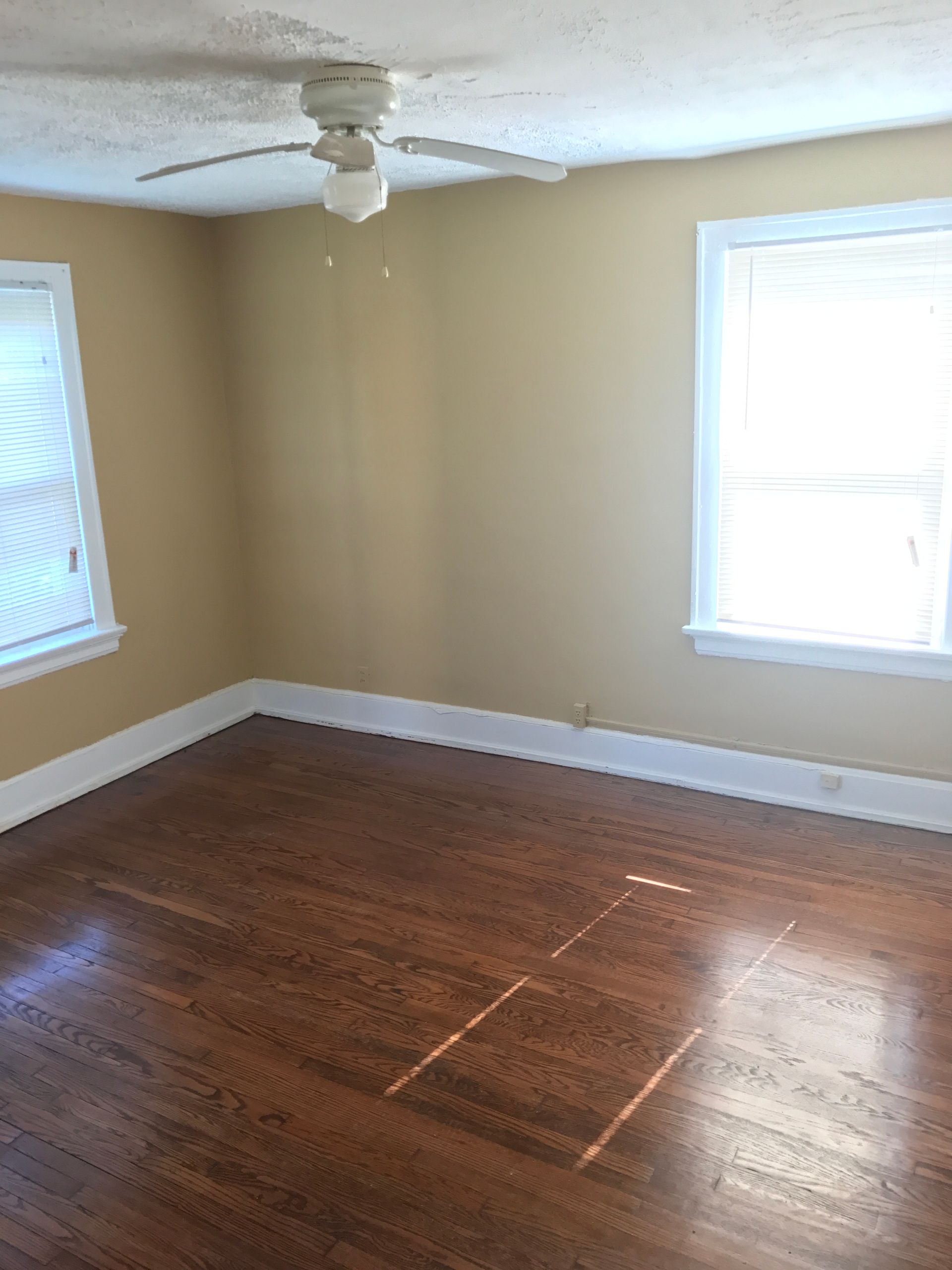 3096 Gilbert Avenue -bedroom