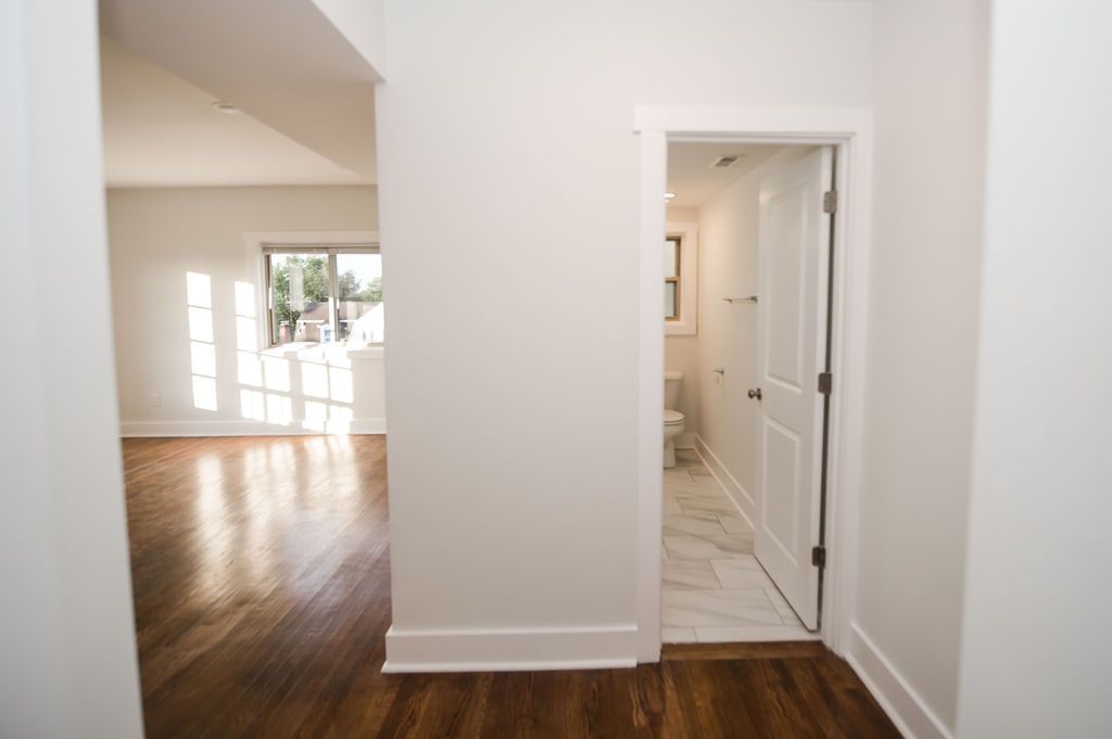 Fort Mitchell Flats - Door to bedroom and bathroom