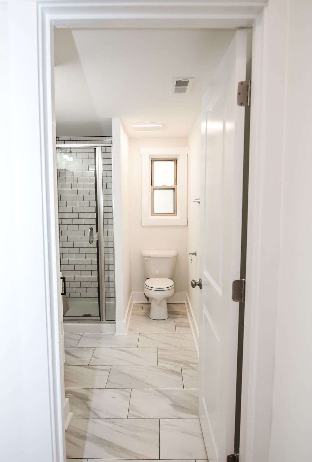 Fort Mitchell Flats - bathroom entrance