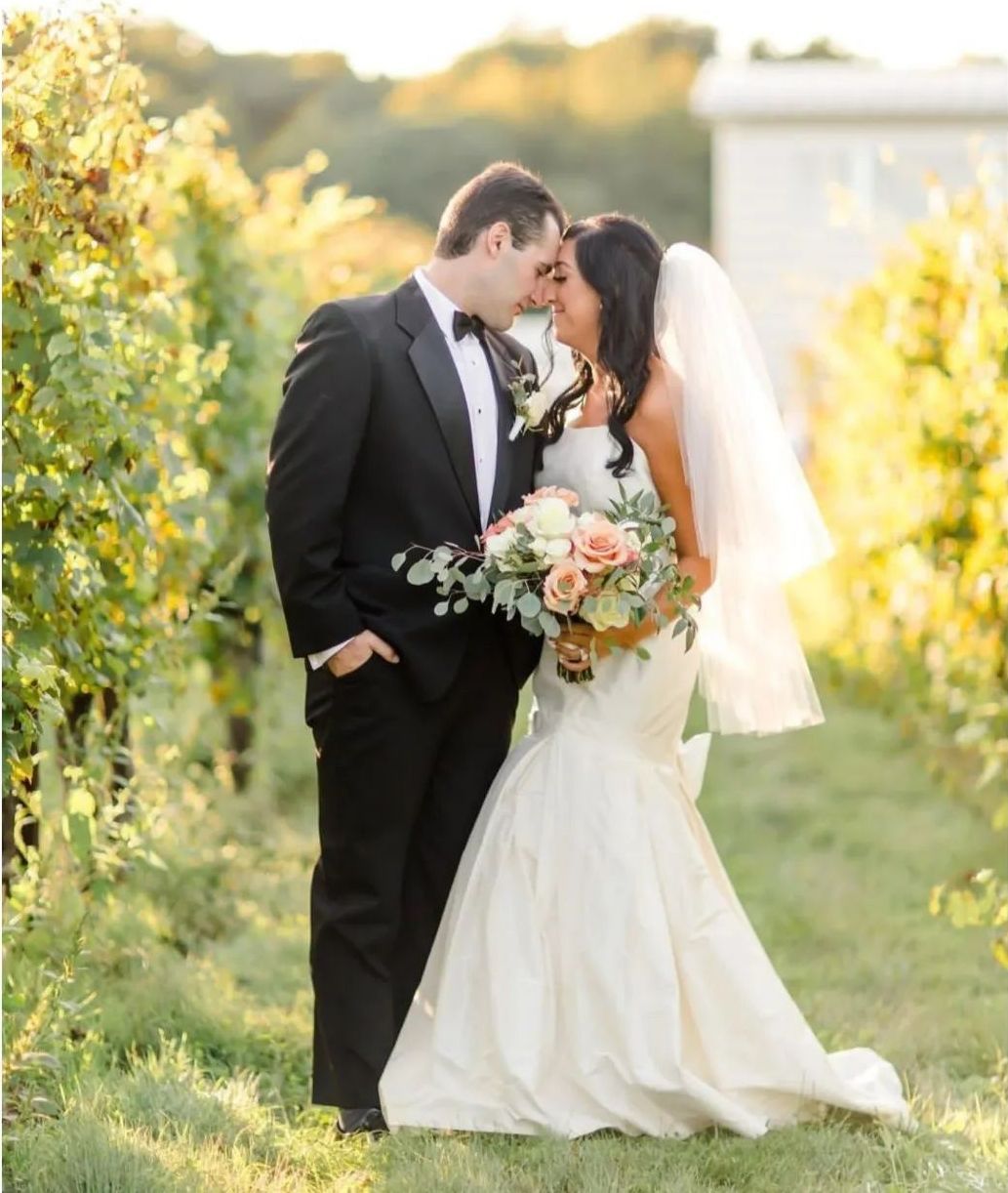 Tulips Floral Design located in Westbrook, CT creates beautiful floral designs for weddings, events and everyday occasions.