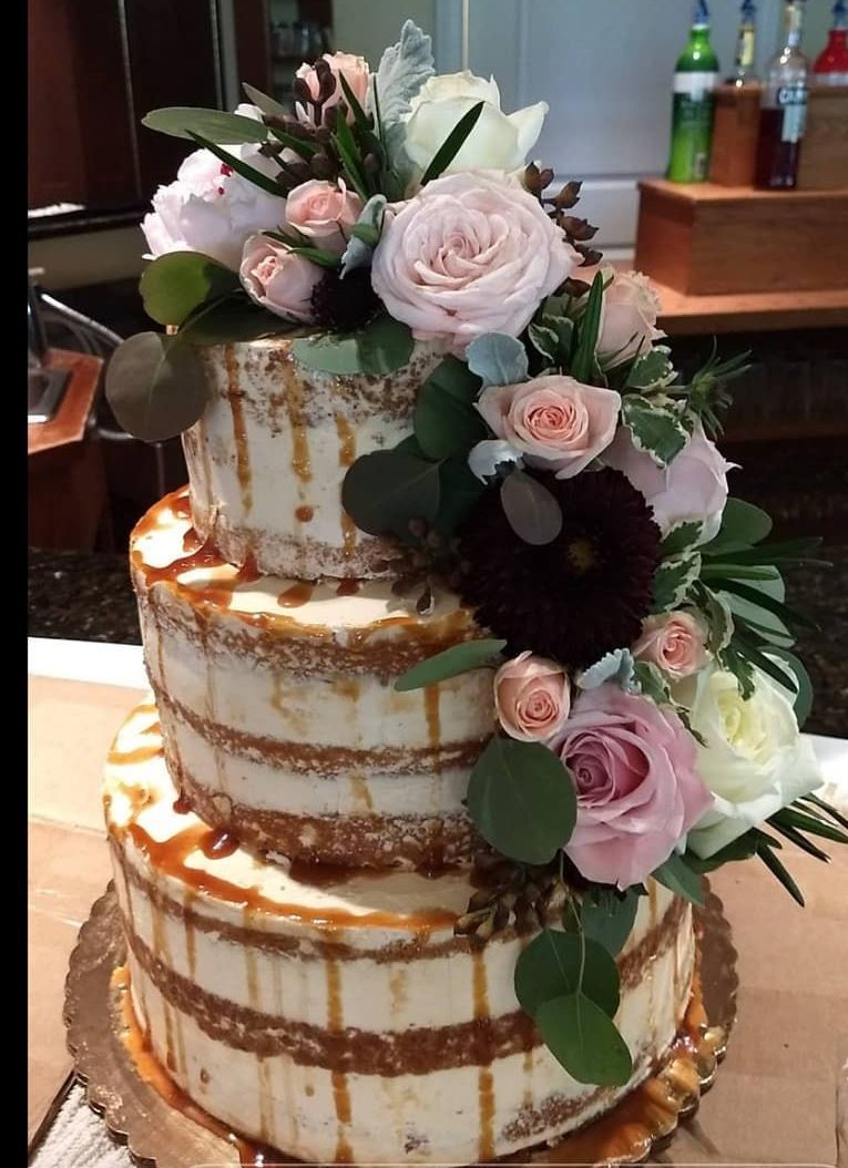 Tulips Floral Design located in Westbrook, CT creates beautiful floral designs for weddings, events and everyday occasions.