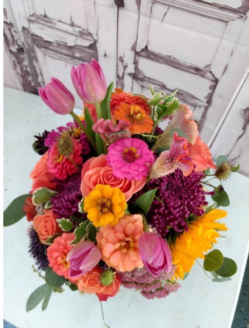 Tulips Floral Design located in Westbrook, CT creates beautiful floral designs for everyday occasions and Easter.