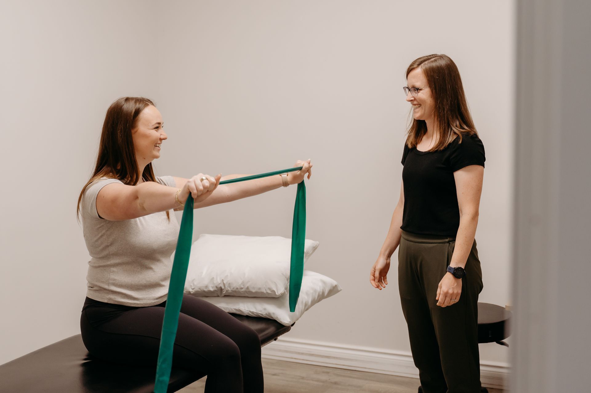 girl doing certified strength and conditioning exercises