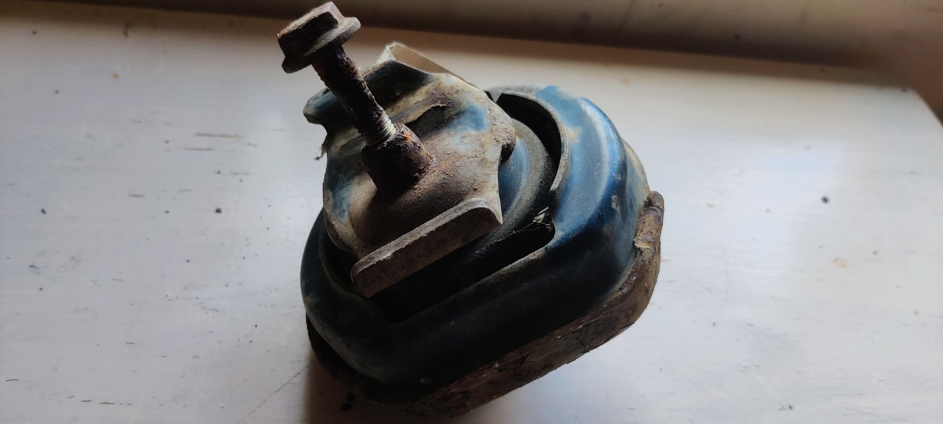 Voor allerlei motorsteunen moet je zijn bij www.stegemancarparts.nl