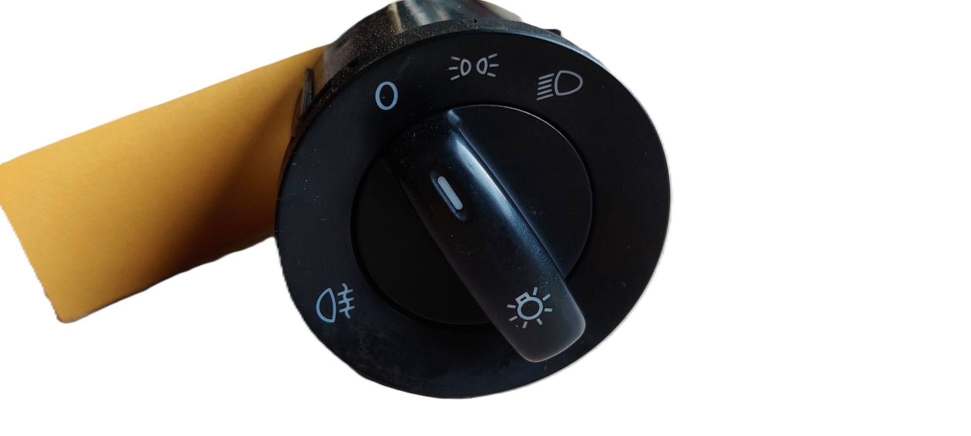 Lichtschakelaars van veel automerken op voorraad in onze webshop. www.stegemancarparts.nl