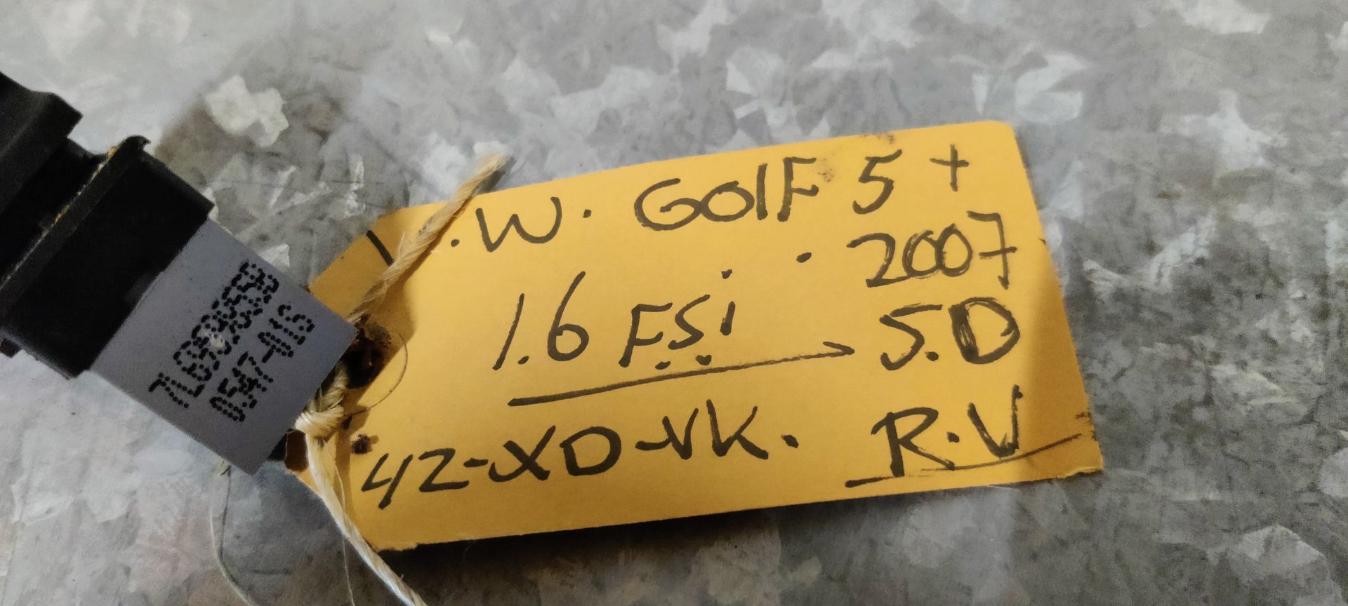 VW Golf 1 tot en met 5 bij stegemancarparts.nl wij hebben nog veel op voorraad.