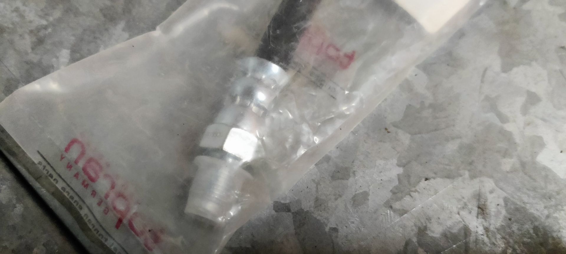Mercedes W124 bij Stegeman Car Parts Exelsweg 25 7245VD Laren bij Lochem