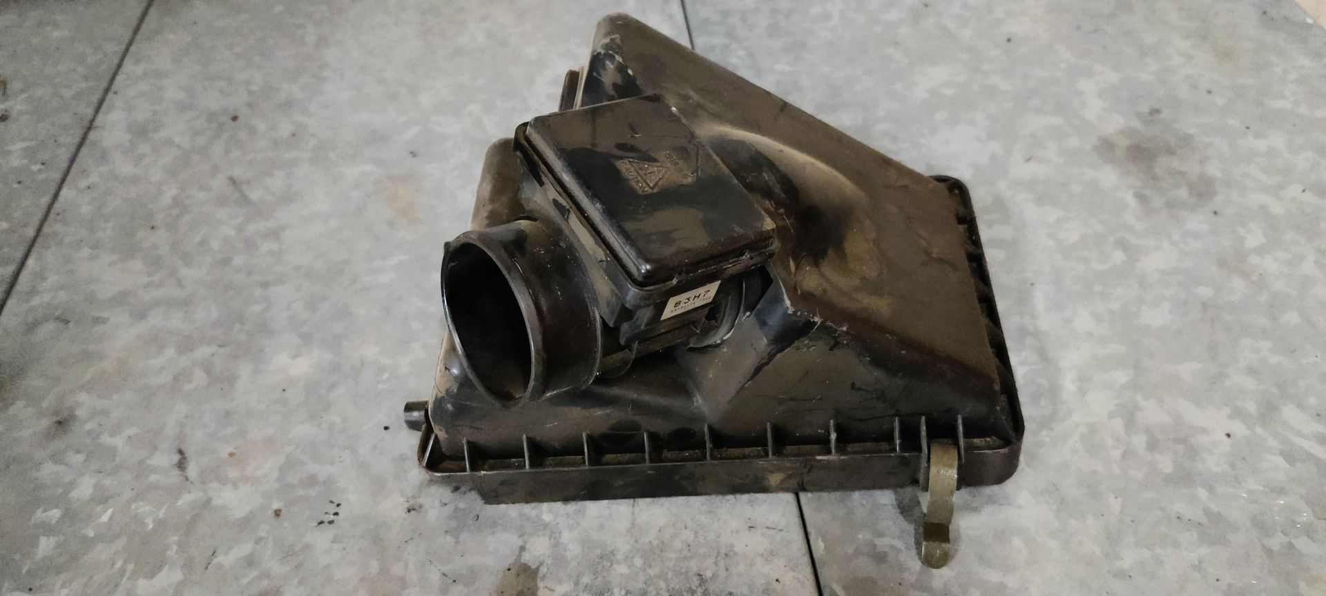 luchtfilterbehuizing Alfa, Nissan Almera, VW, onderdelen bij Stegeman Car Parts in Exel