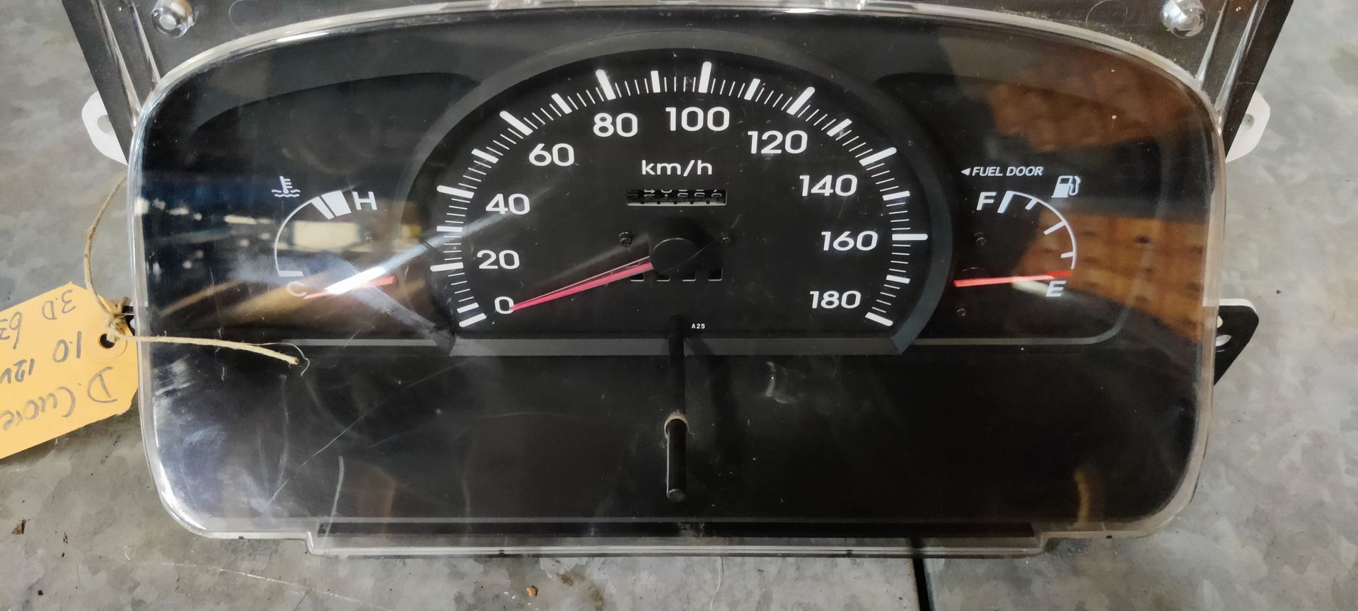 Daihatsu Cuore, Nissan Almera onderdelen bij Stegeman Car Parts in Exel bij Lochem .