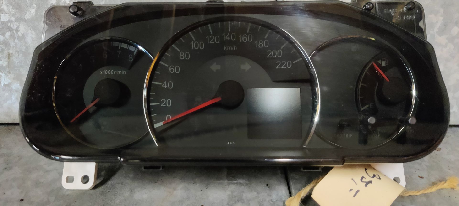 Daihatsu Cuore, Nissan Almera onderdelen bij Stegeman Car Parts in Exel bij Lochem .