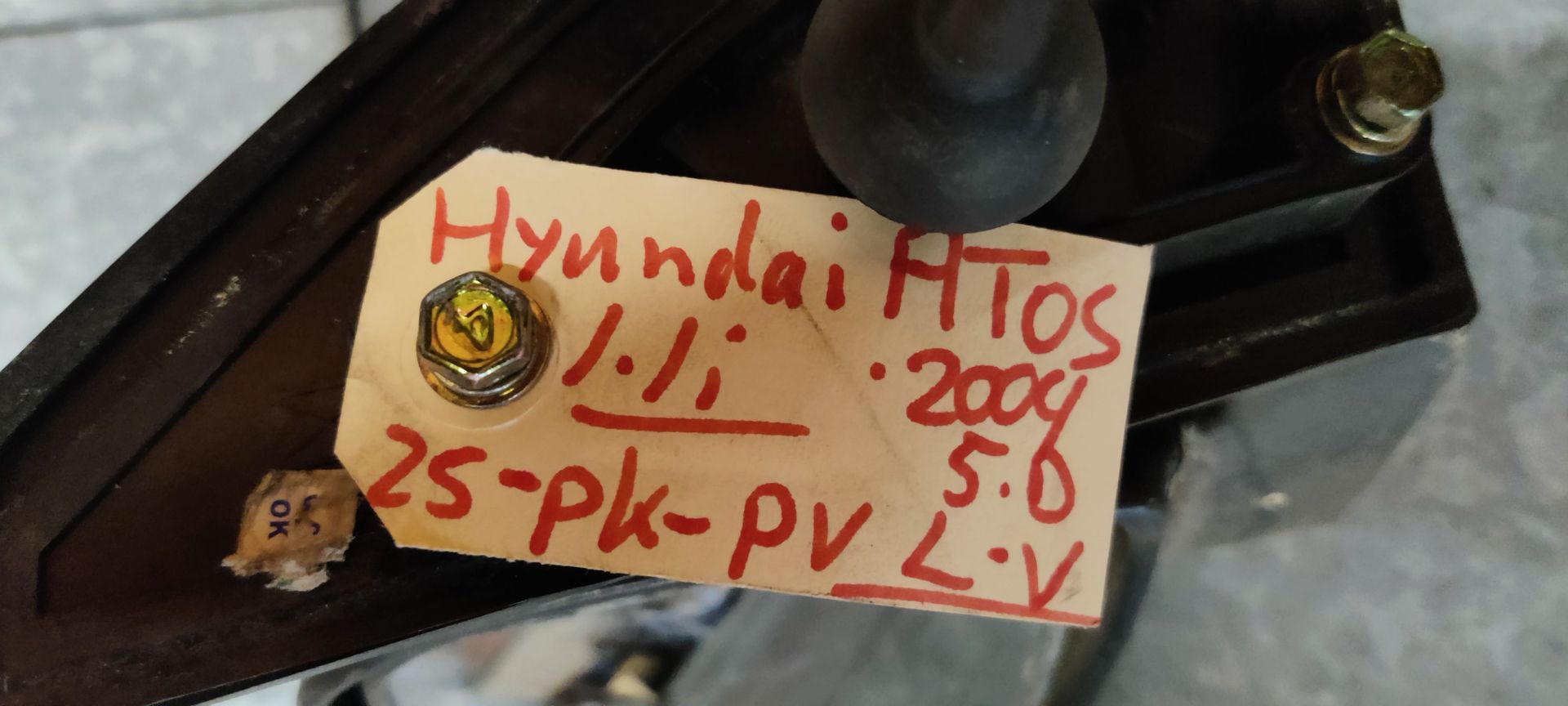 Hyundau Atos linke spiegel.