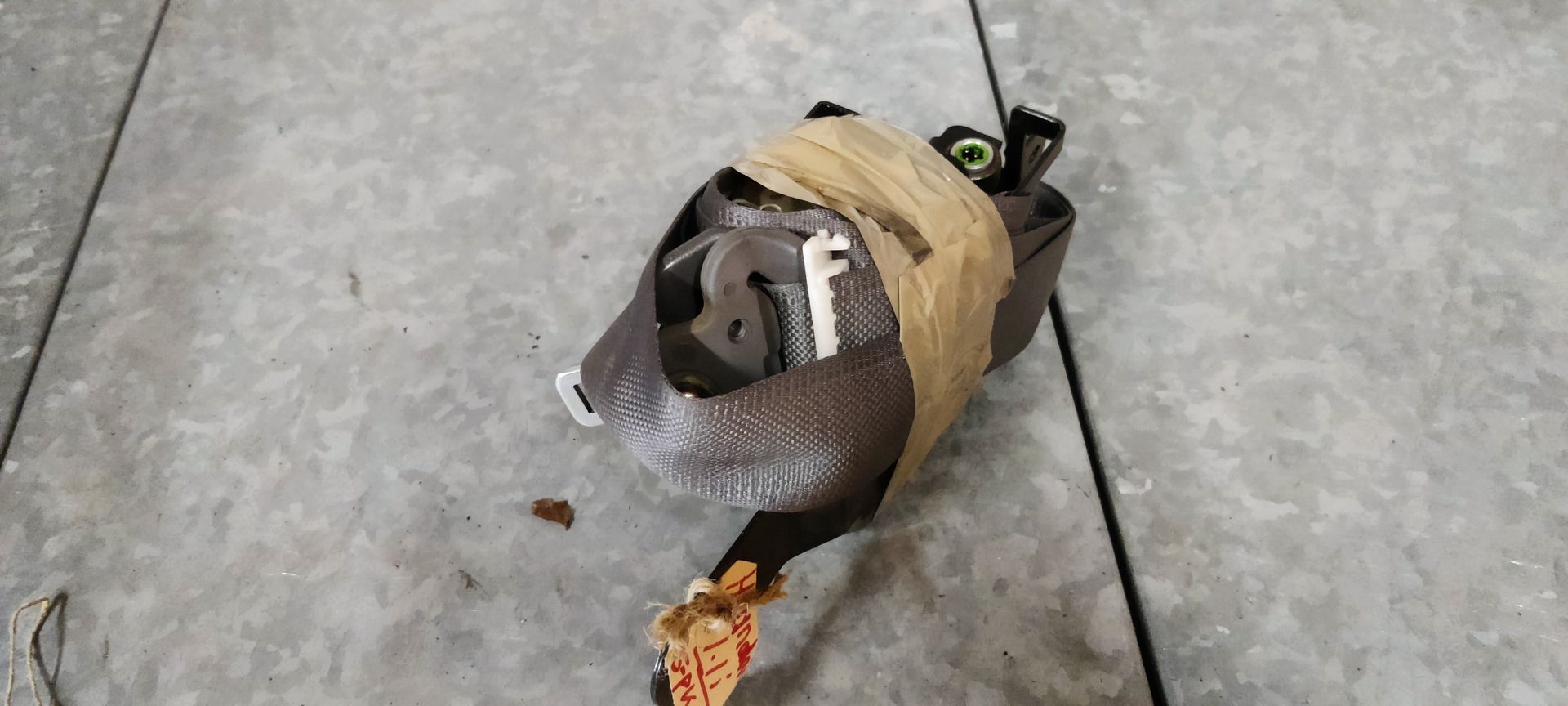 Hyundai Atos rolgordel rechtsvoor.
