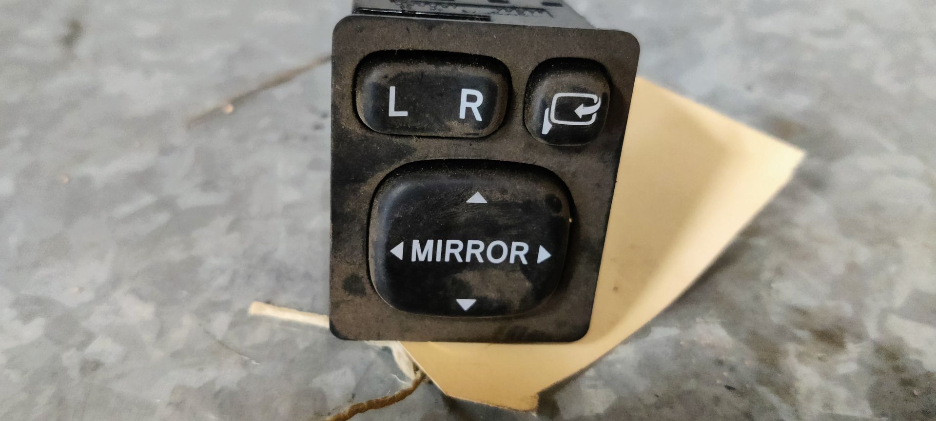 Rav4 raamschakelaar