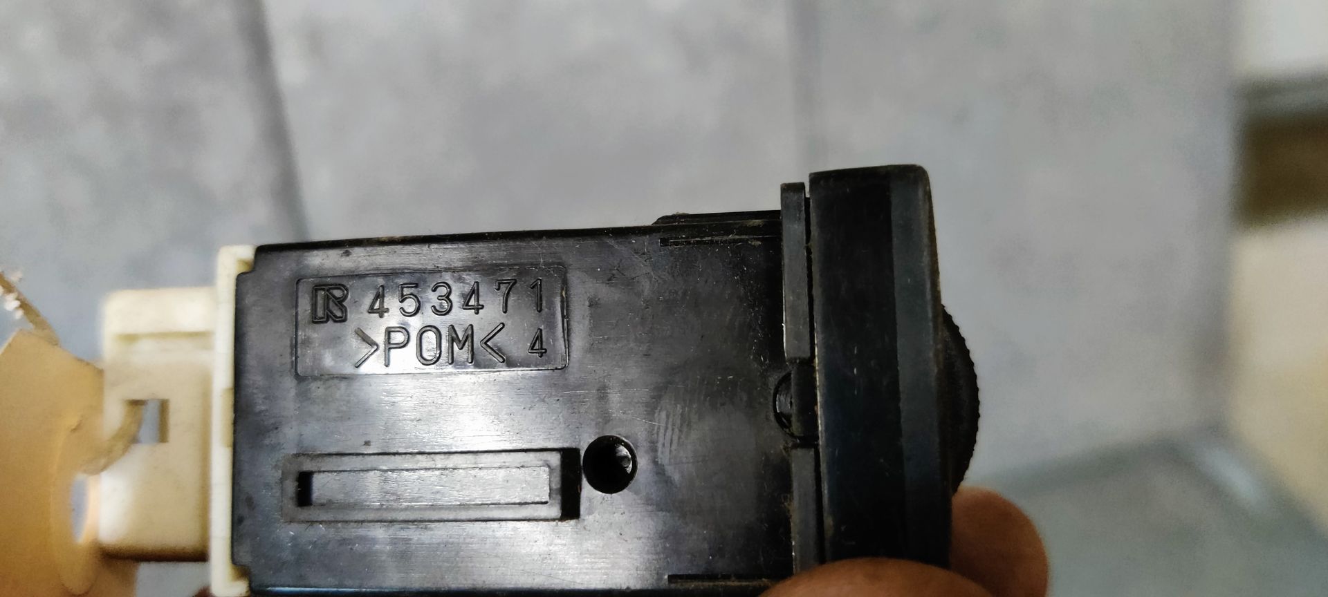 dashboard dimmer van een Toyota uit 2008.