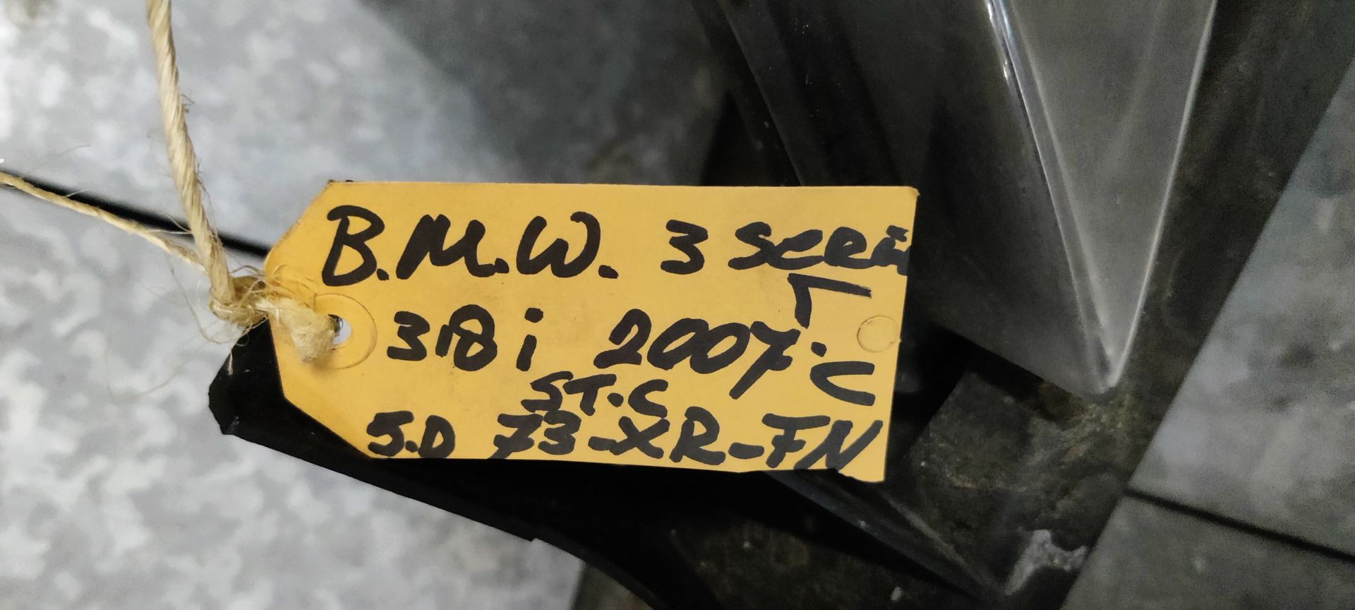 BMW linker koplamp bij stegemancarparts.nl