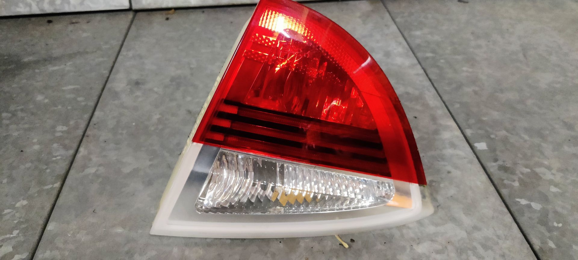 Suzuki Swift en BMW 318 onderdelen bij Stegeman Car Parts in Exel bij Lochem .