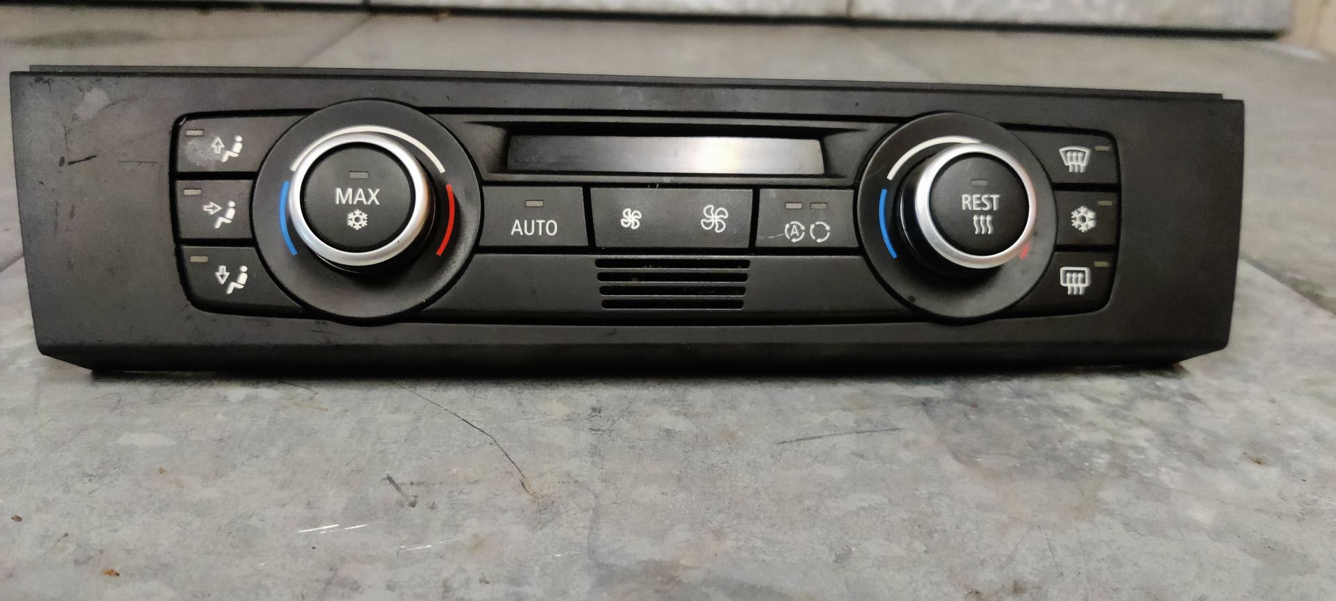 BMW onderdelen bij
stegemancarparts.nl
dagelijkse verzending (m.u.v. weekenden en Feestdagen).