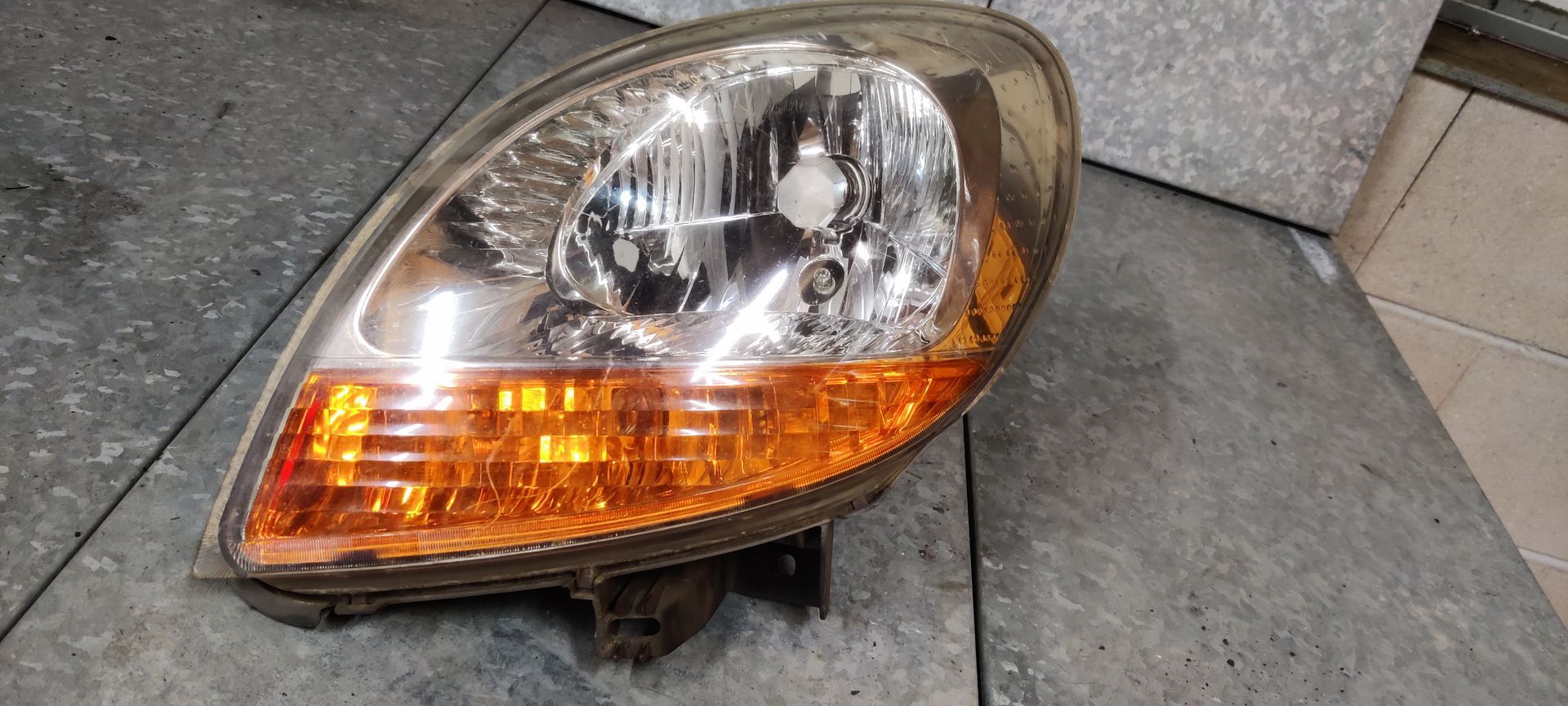 Renault Kangoo onderdelen bij Stegeman Autosloperij V.O.F.