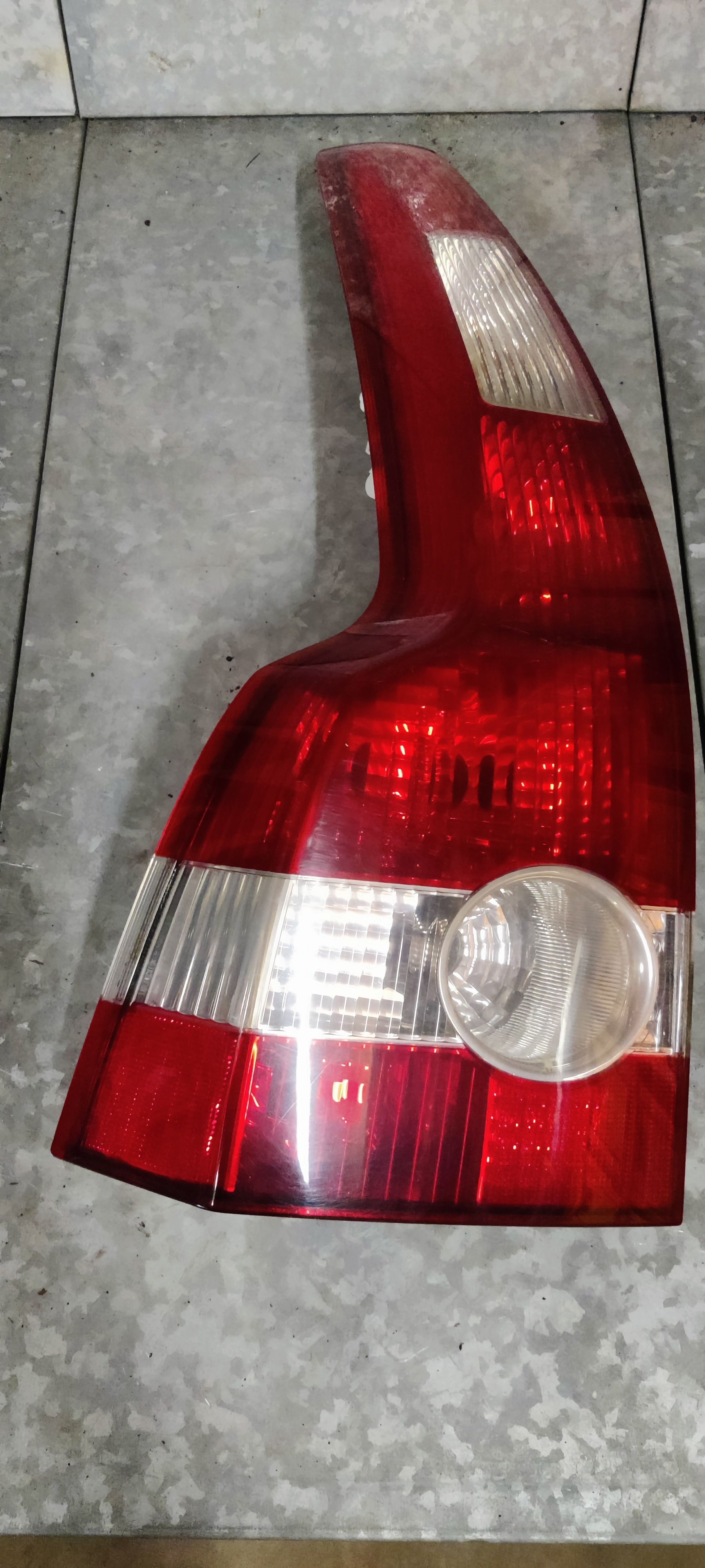 Volvo V50 onderdelen bij Stegeman Autosloperij V.O.F. in Exel bij Laren (GLD).