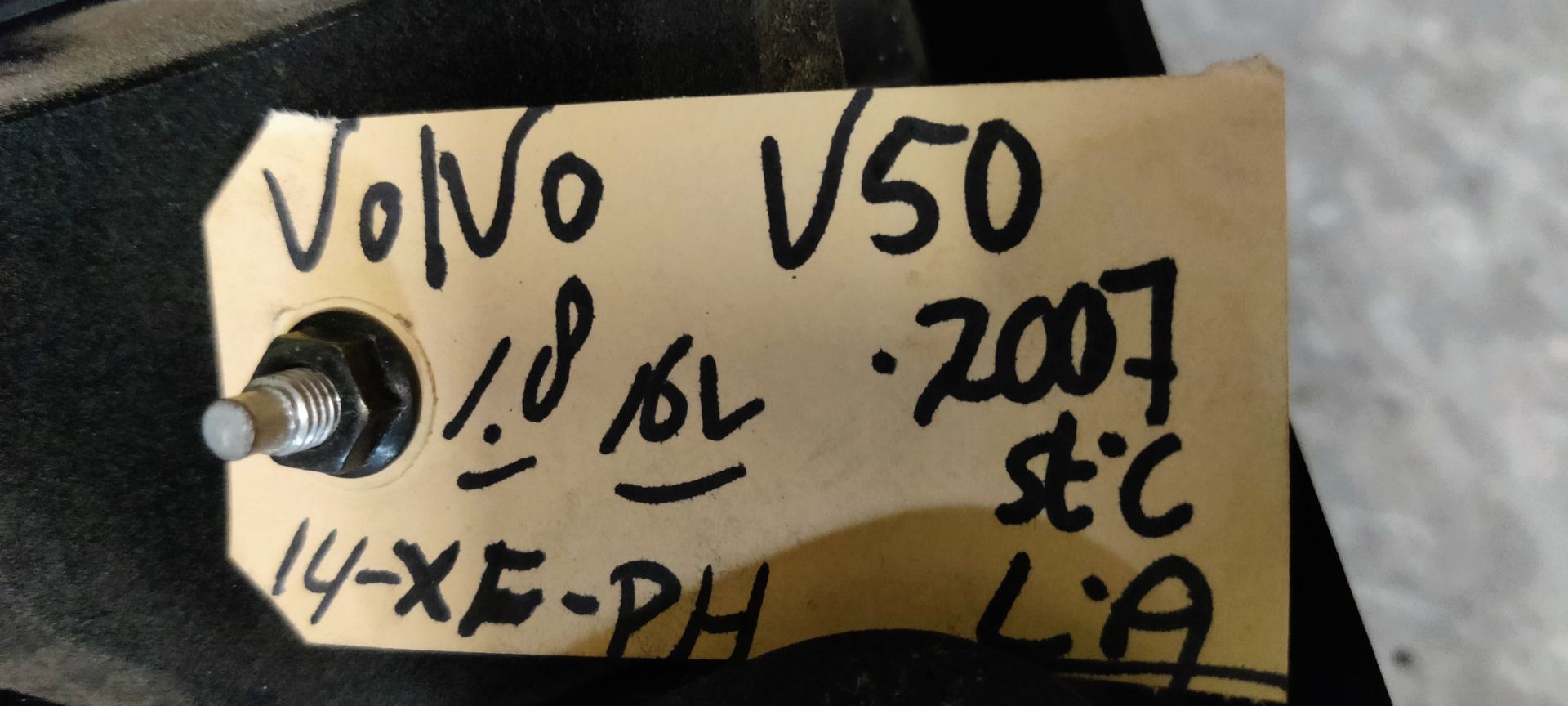 Volvo V50 onderdelen bij Stegeman Autosloperij V.O.F. in Exel bij Laren (GLD).