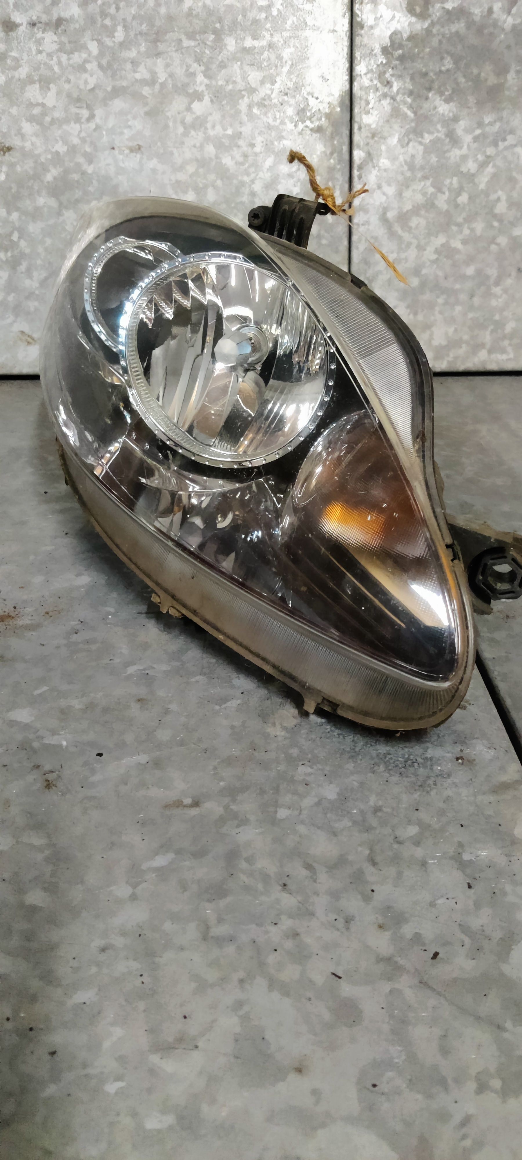 Seat Altea onderdelen nieuw en gebruikt bij Stegeman Car Parts in Exel bij Laren (GLD).