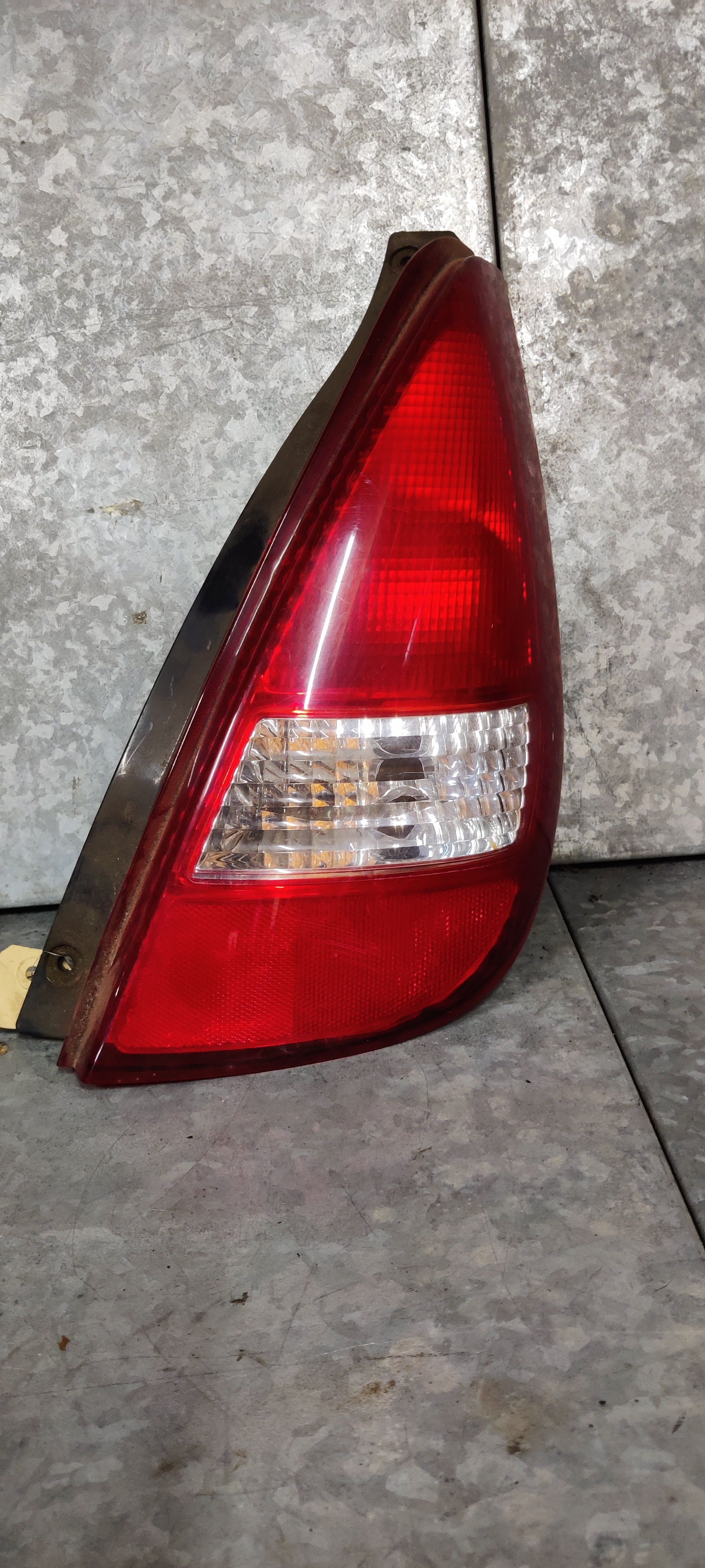 Suzuki Liana onderdelen bij Stegeman Autosloperij kunnen ook verstuurd worden