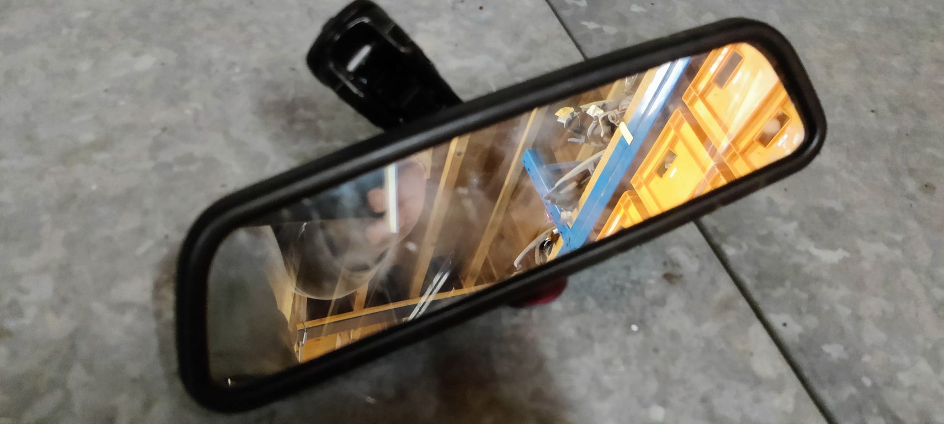 BMW 318i nieuwe en gebruikte auto onderdelen bij Stegeman Autosloperij V.O.F.
