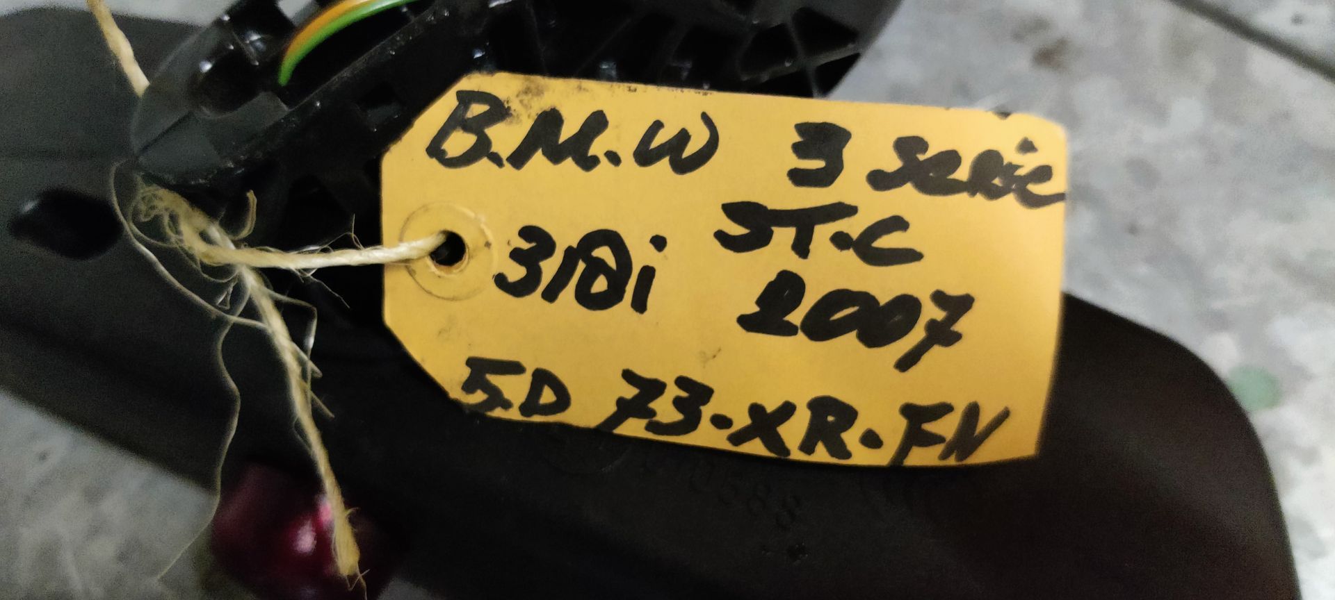 BMW 318i nieuwe en gebruikte auto onderdelen bij Stegeman Autosloperij V.O.F.