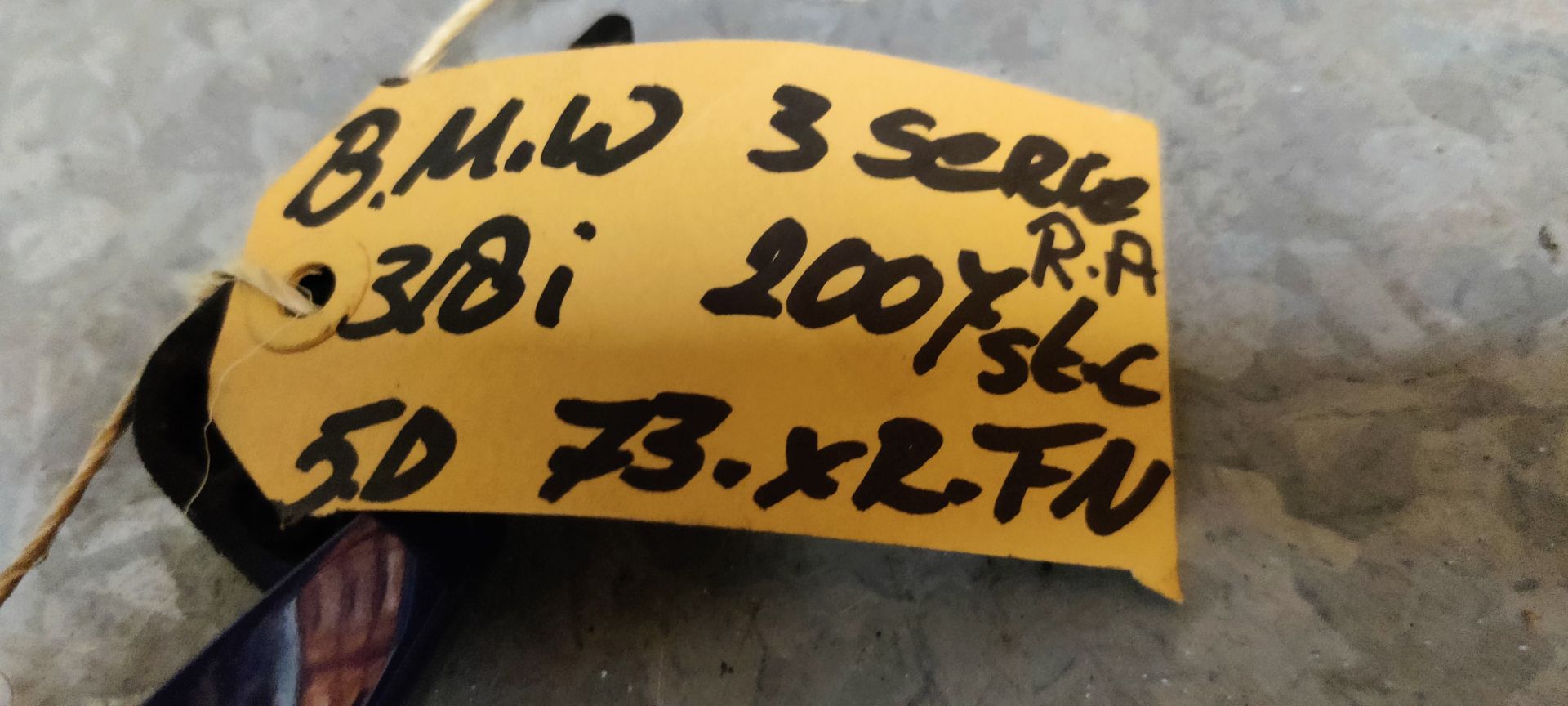 BMW 318i nieuwe en gebruikte auto onderdelen bij Stegeman Autosloperij V.O.F.