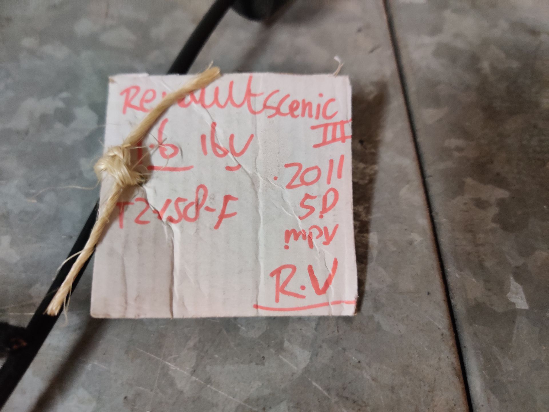 Stegeman Carparts in Exel heeft ruim 5000 Renault Scenic onderdelen op voorraad.