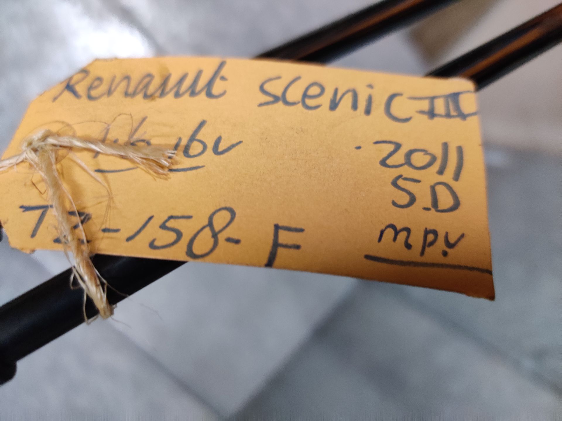 Stegeman Carparts in Exel heeft ruim 5000 Renault Scenic onderdelen op voorraad.