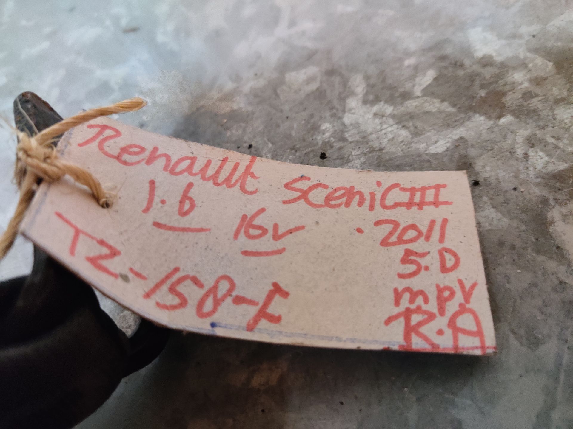 Stegeman Carparts in Exel heeft ruim 5000 Renault Scenic onderdelen op voorraad.