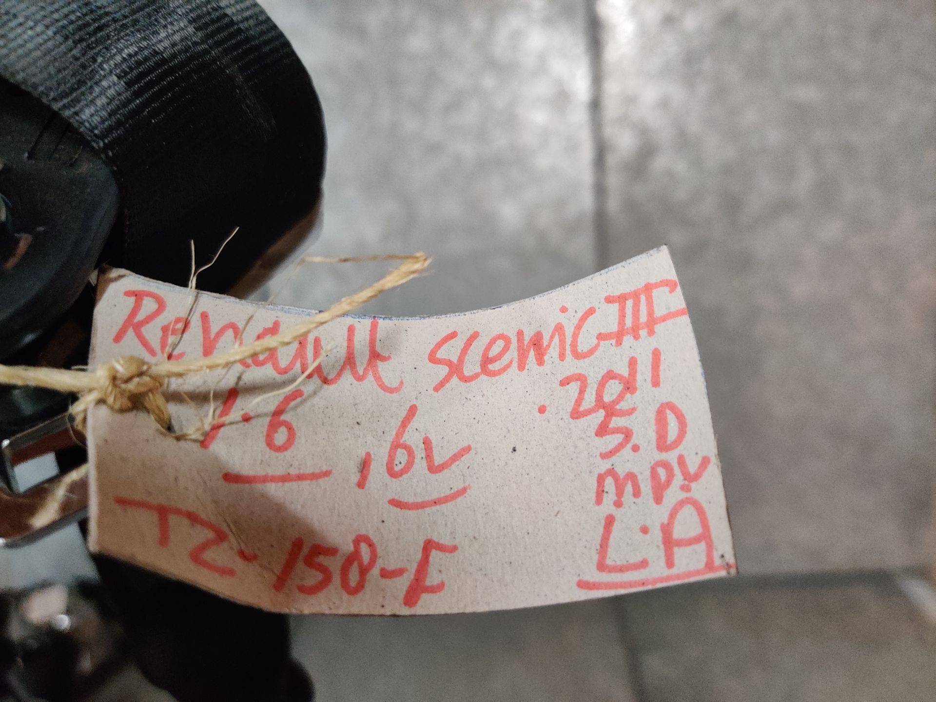 Stegeman Carparts in Exel heeft ruim 5000 Renault Scenic onderdelen op voorraad.